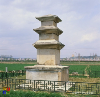 경주 천군동 동ㆍ서 삼층슬롯 총판 중 동삼층슬롯 총판 남면