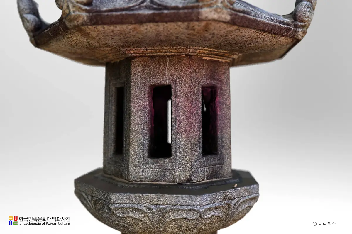 남원 실상사 석등 화사석