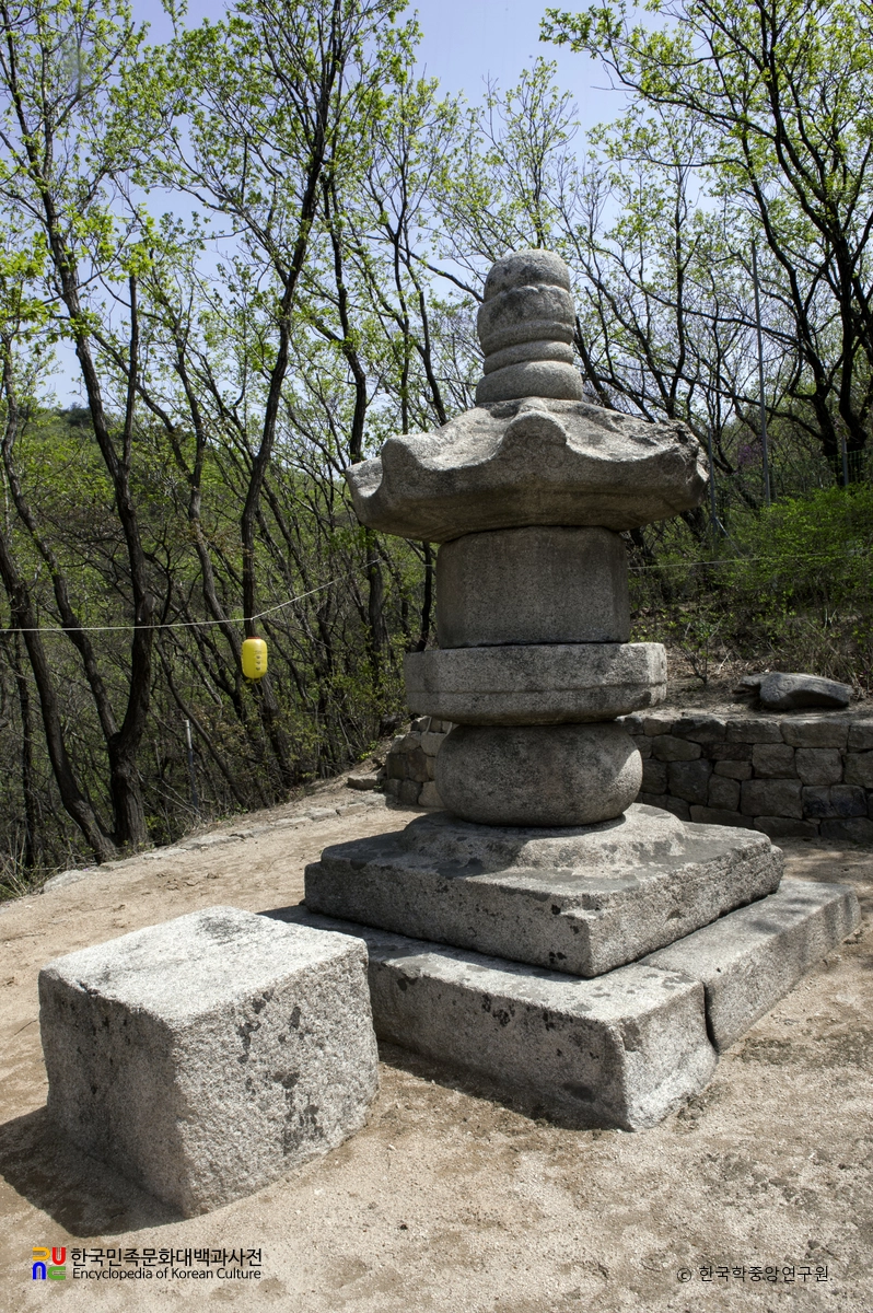 고양 봉성암 전 성능대사 부도 정측면