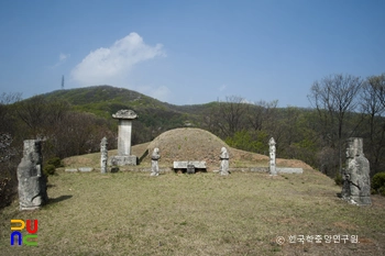 광주 신립장군 묘