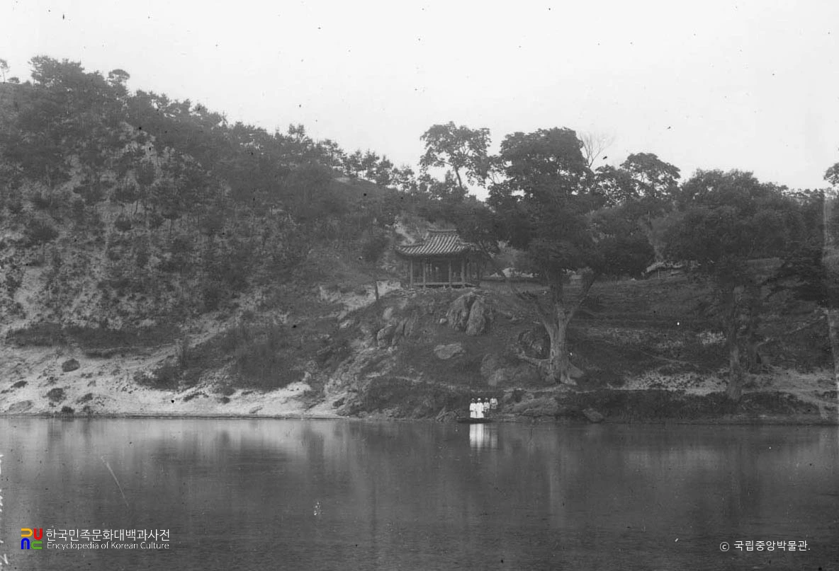 충북 영동 구 함벽정