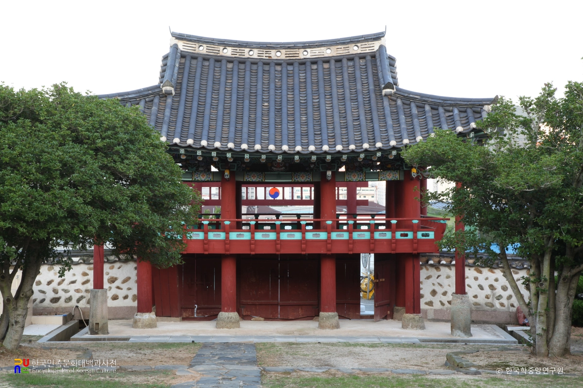 통영 통영향교 중 풍화루 후면