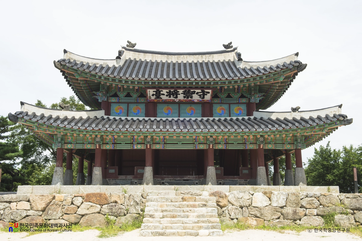 경기도 광주 남한산성 수어장대 정면