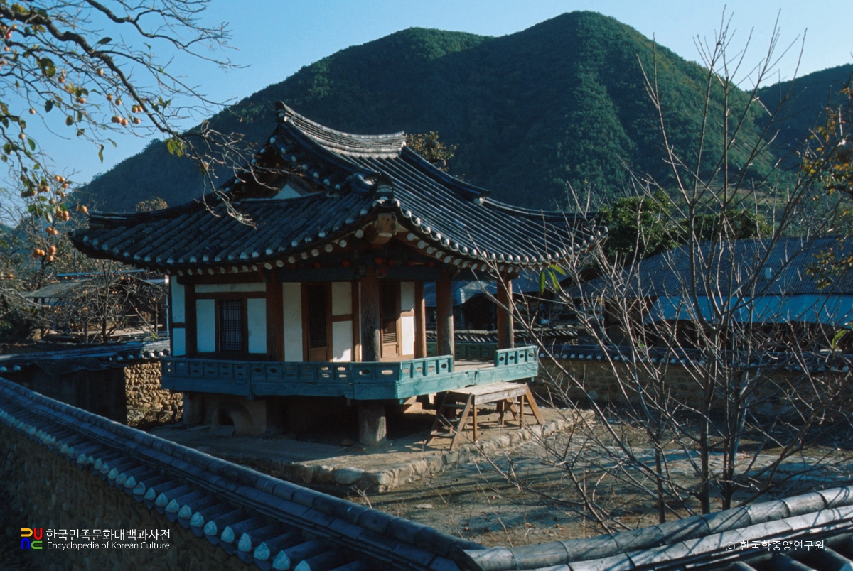 영동 화수루 정측면