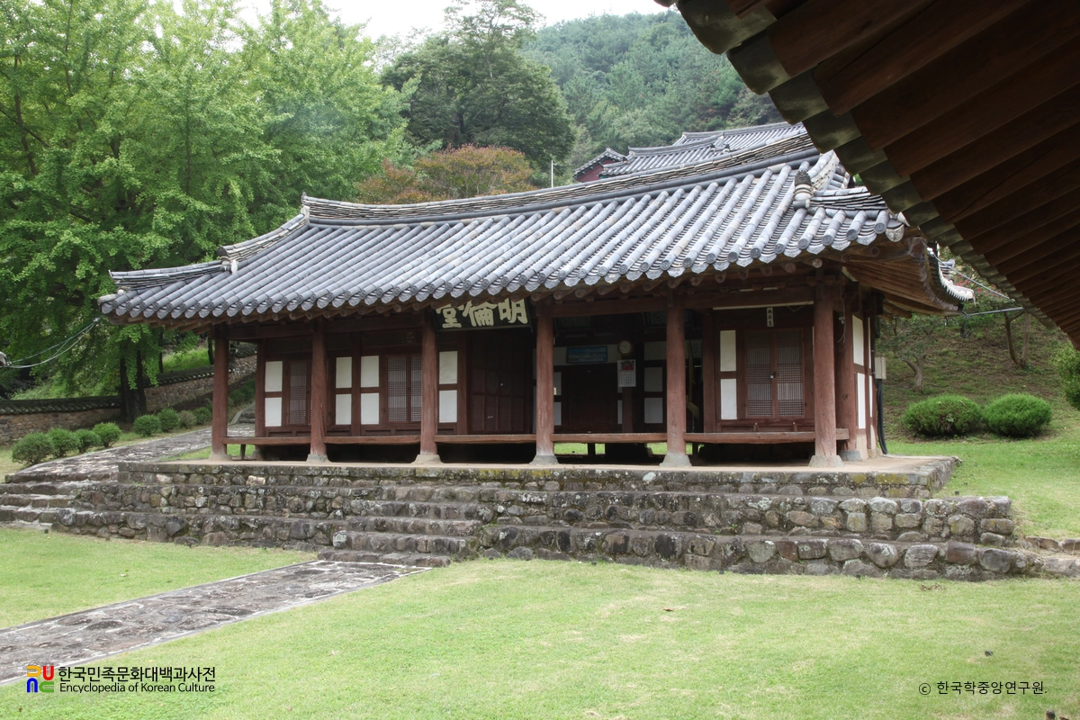 함안 함안향교 중 명륜당 우측면