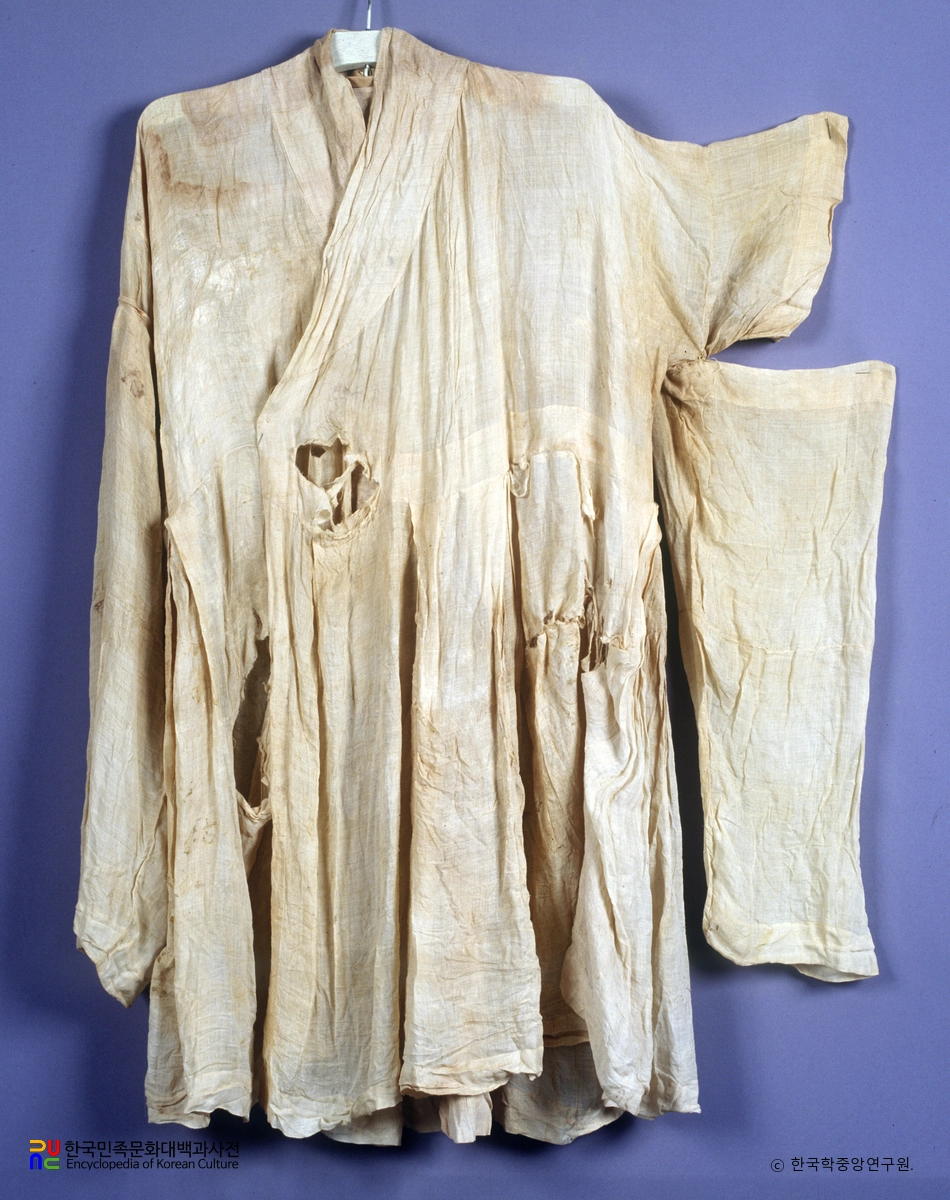 김덕령 장군 의복 중 백저철릭