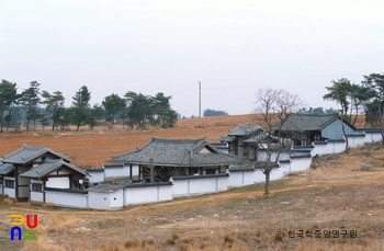 김제 삼현서원 전경