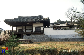 미산학사