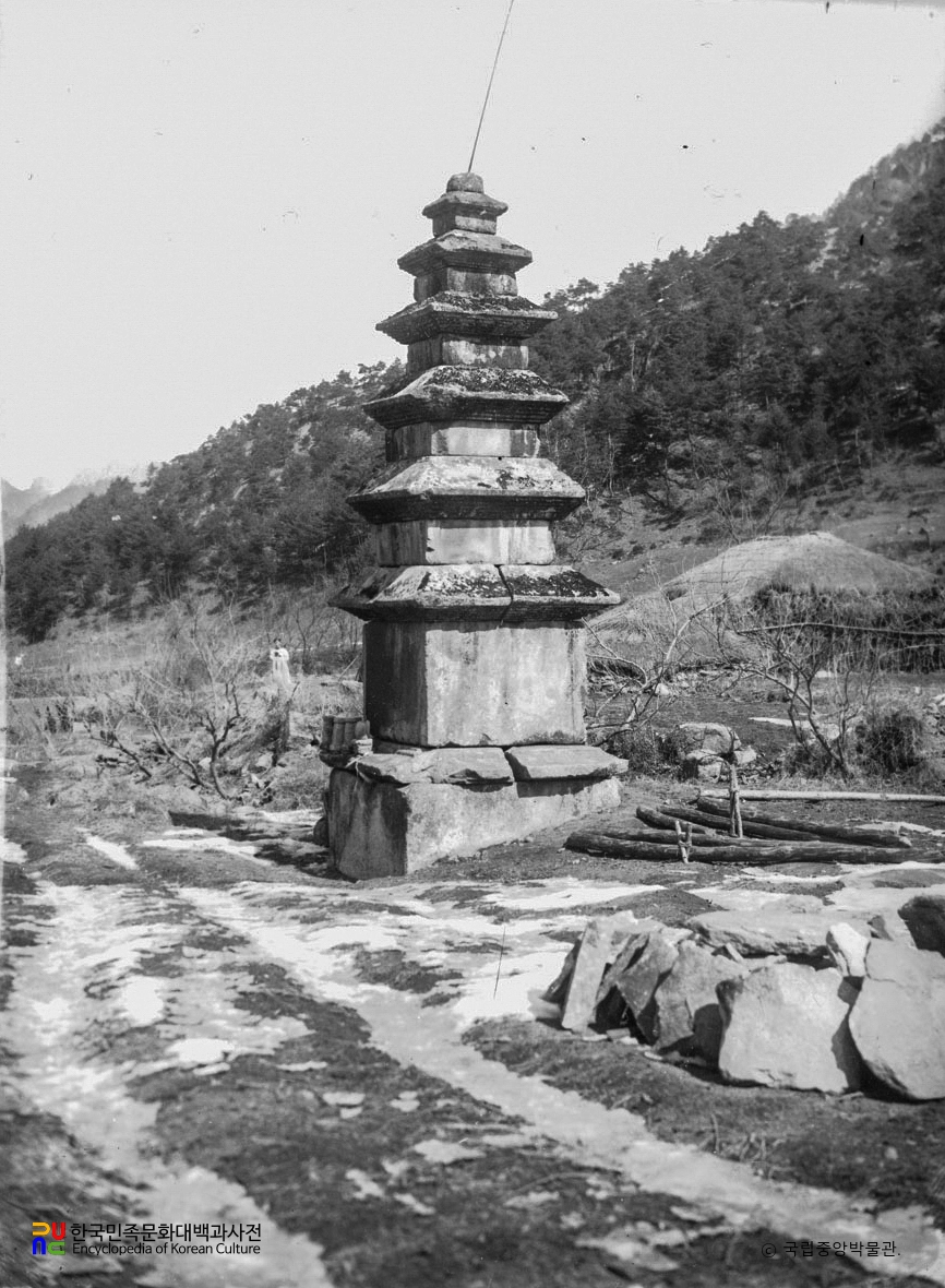 충주 미륵리 오층석탑