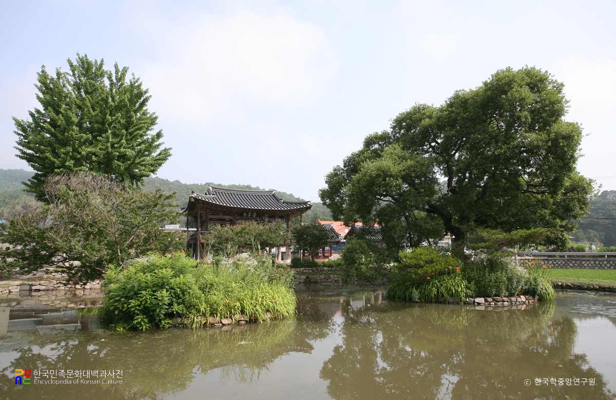 김천 방초정 전경
