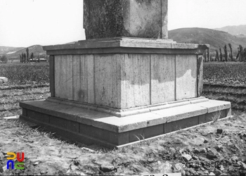 경주 천군동 동ㆍ서 삼층슬롯 총판 중 동삼층슬롯 총판 기단부 남서면