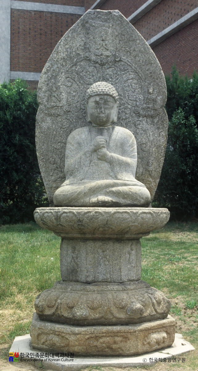 석조 비로자나불 좌상