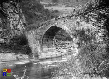 문경 관문 부속 성벽