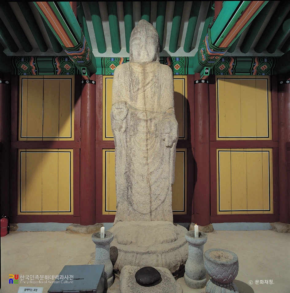 제천 물태리 석조여래입상