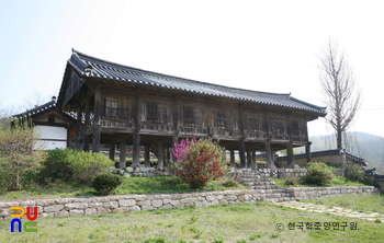 예천 용궁향교 세심루 정측면