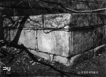 창경궁 명정전 월대 하층 사면