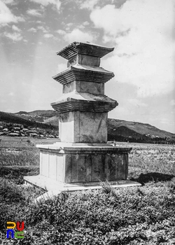 경주 천군동 동ㆍ서 삼층슬롯 총판 중 동삼층슬롯 총판 남동면