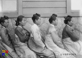 함경북도 경흥군 여자들의 머리 모양