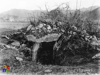 천전리 고인돌 발굴 후 모습