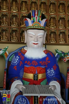 완주 송광사 명부전 소조지장보살삼존상 및 권속상 일괄