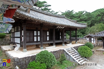 경남 고성 수림서원 중 강당 정측면