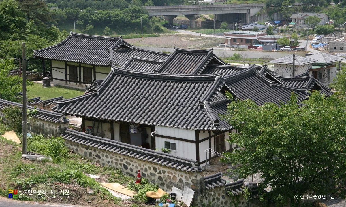 대전 유회당(부)기궁재 전경