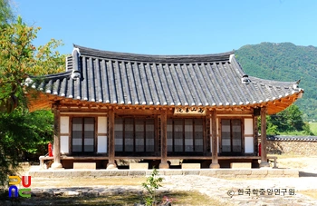 장성 고산서원 정면