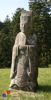 남양주 휘경원 문인석