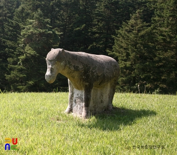 남양주 휘경원 석마