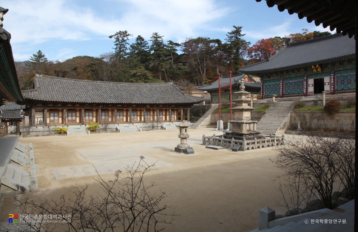 합천 해인사 대적광전 일곽