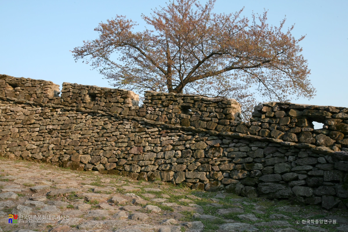담양 금성산성 성벽