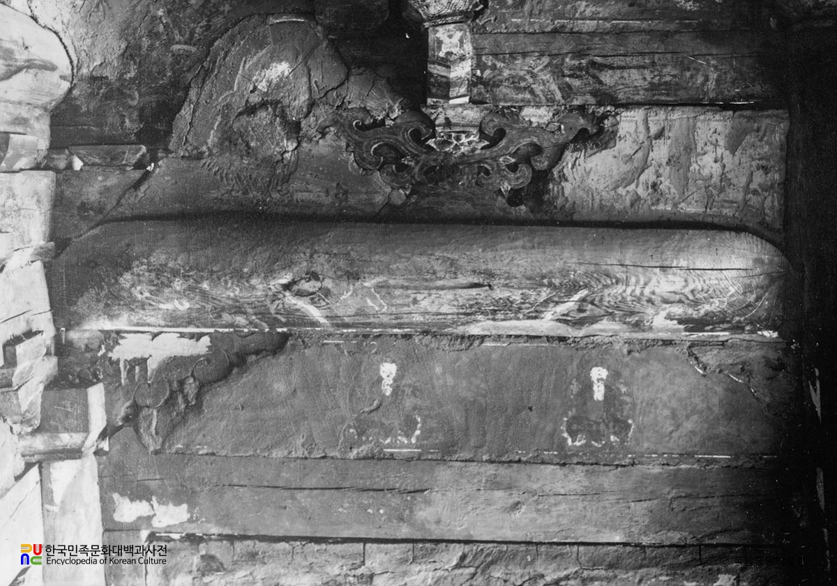 예산 수덕사 대웅전 내부 포벽화