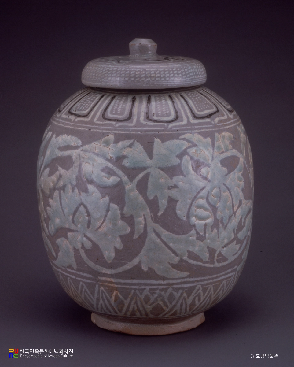 분청사기 상감 모란당초문 유개항아리