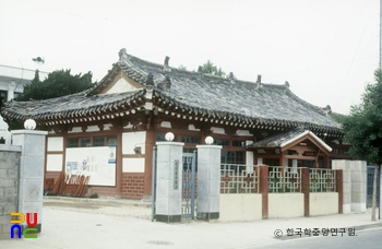 선산객사