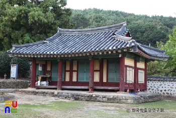 통영 통영향교 중 동재 우측면