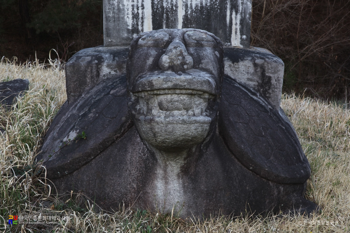 함양 평촌리 신고당 신도비의 귀부