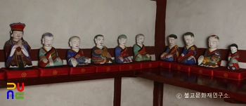 시드 슬롯 뚫기 화방사 석조석가삼존좌상 십육나한상(좌)