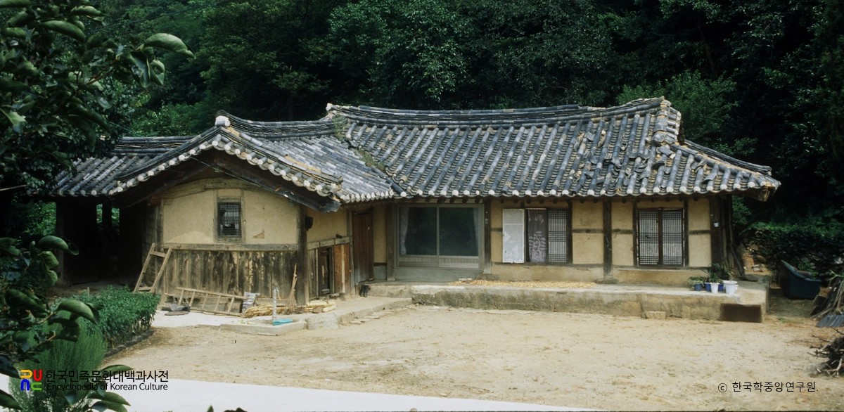 양양 이두형 가옥