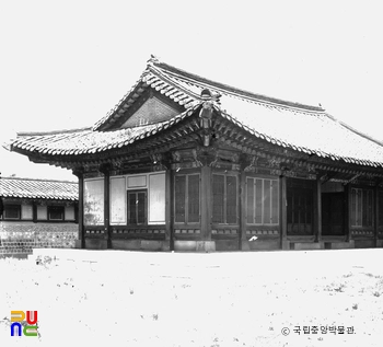 서울 경복궁 만춘전