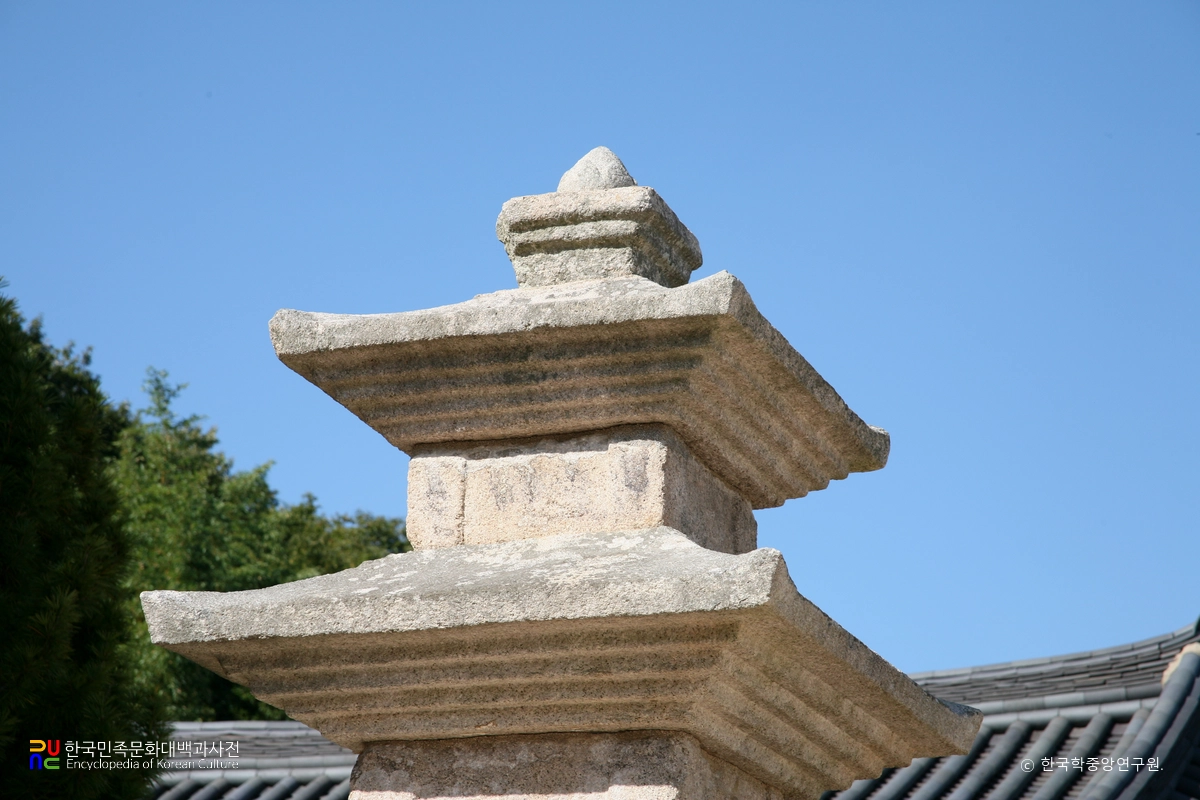 부산 범어사 삼층석탑 상부