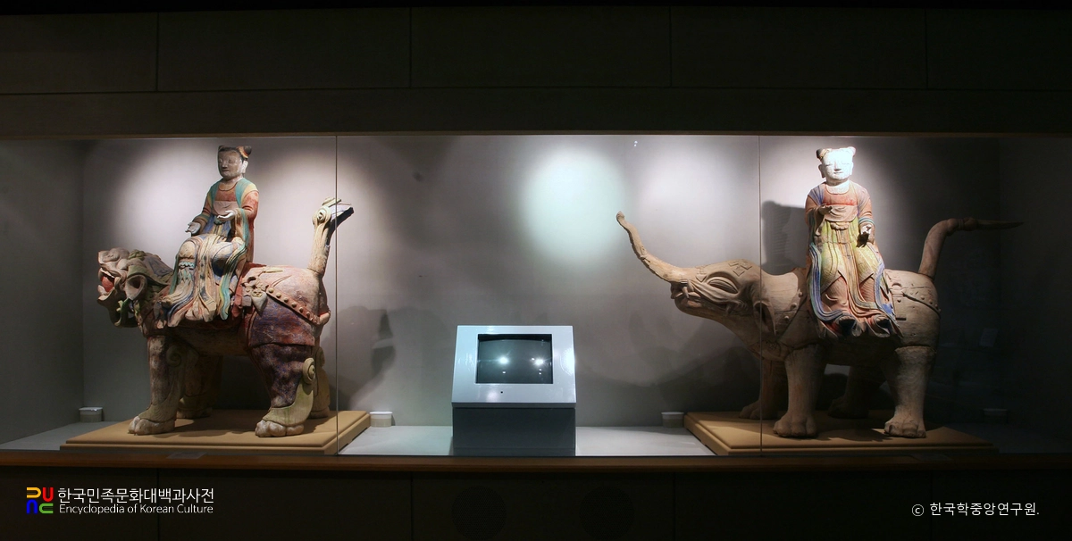 영암 도갑사 목조 문수·보현동자상