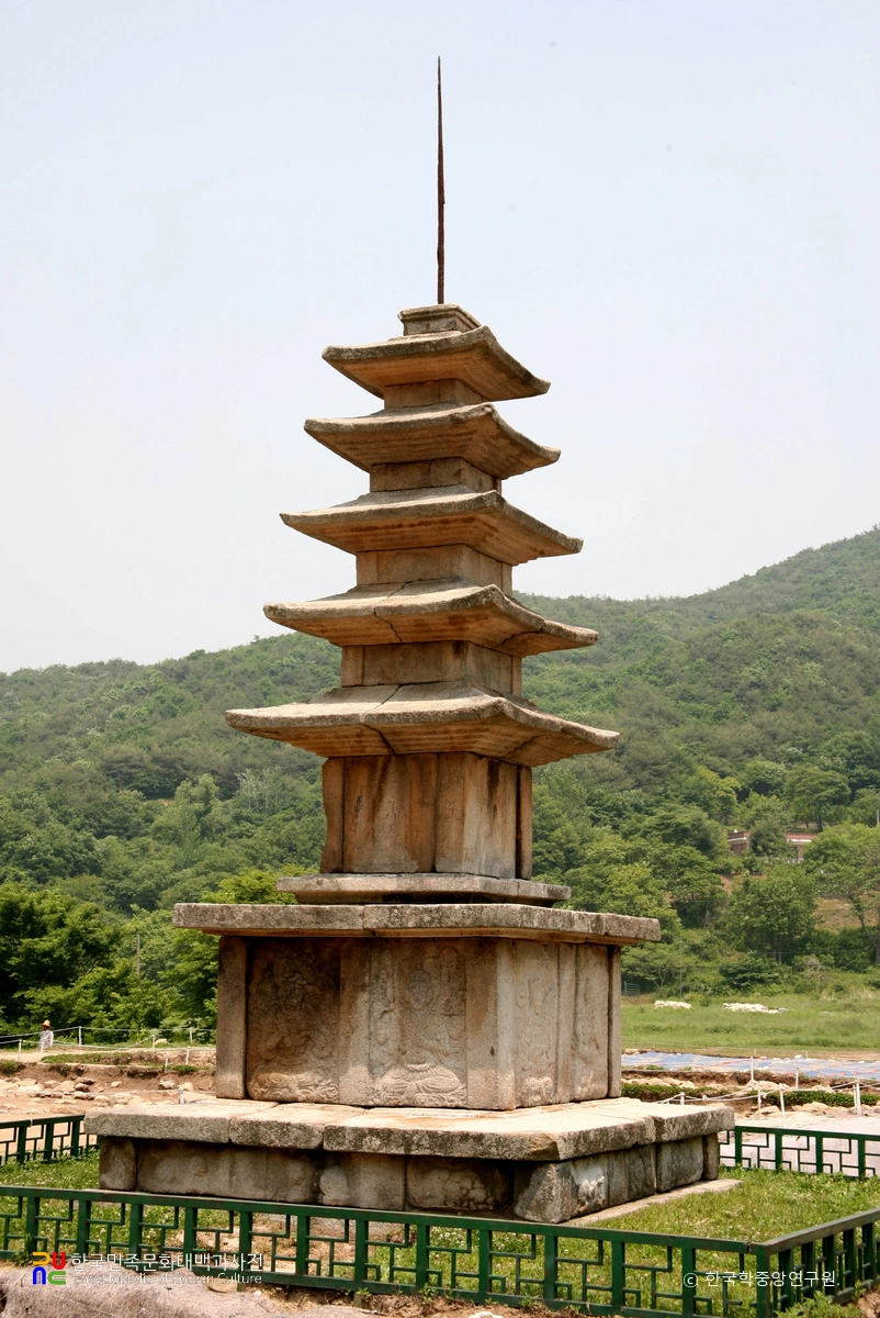 서산 보원사지 오층석탑 우측후면