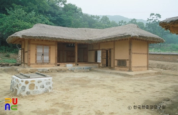 강화 이건창 생가 정면