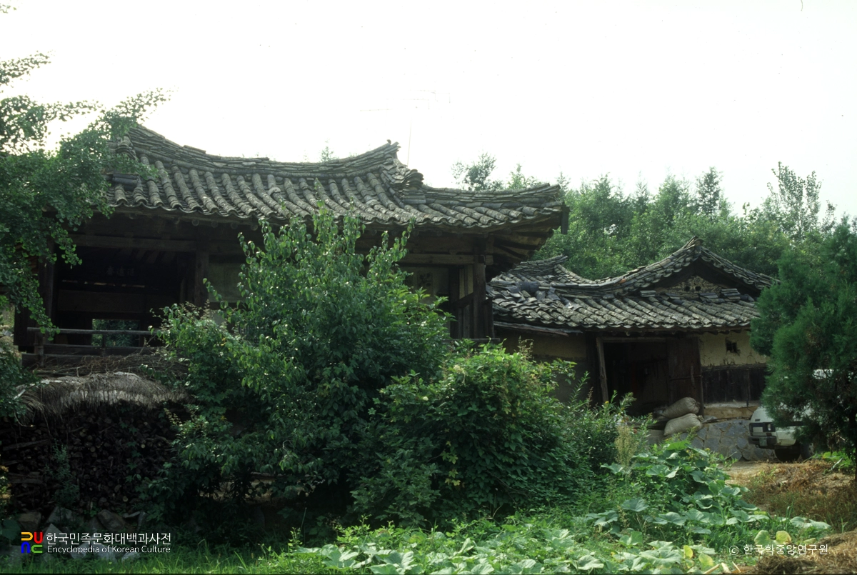 화기리 인동장씨 종택