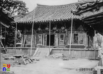 경주 불국사 중 극락전 정면
