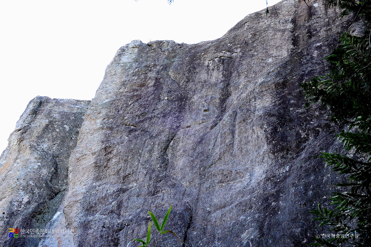 장흥 구룡리 마애여래 좌상