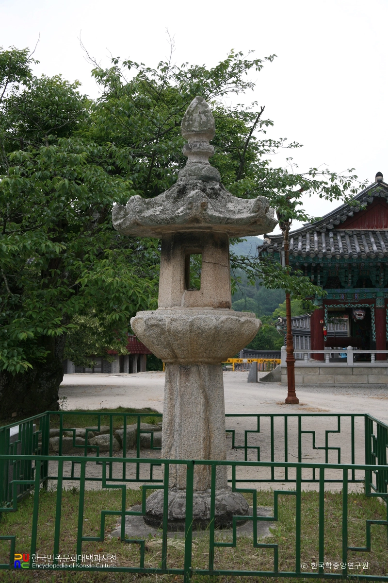 김제 금산사 석등