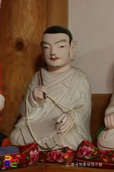 청도 덕사 영산전 석조여래삼존상 및 십육나한상