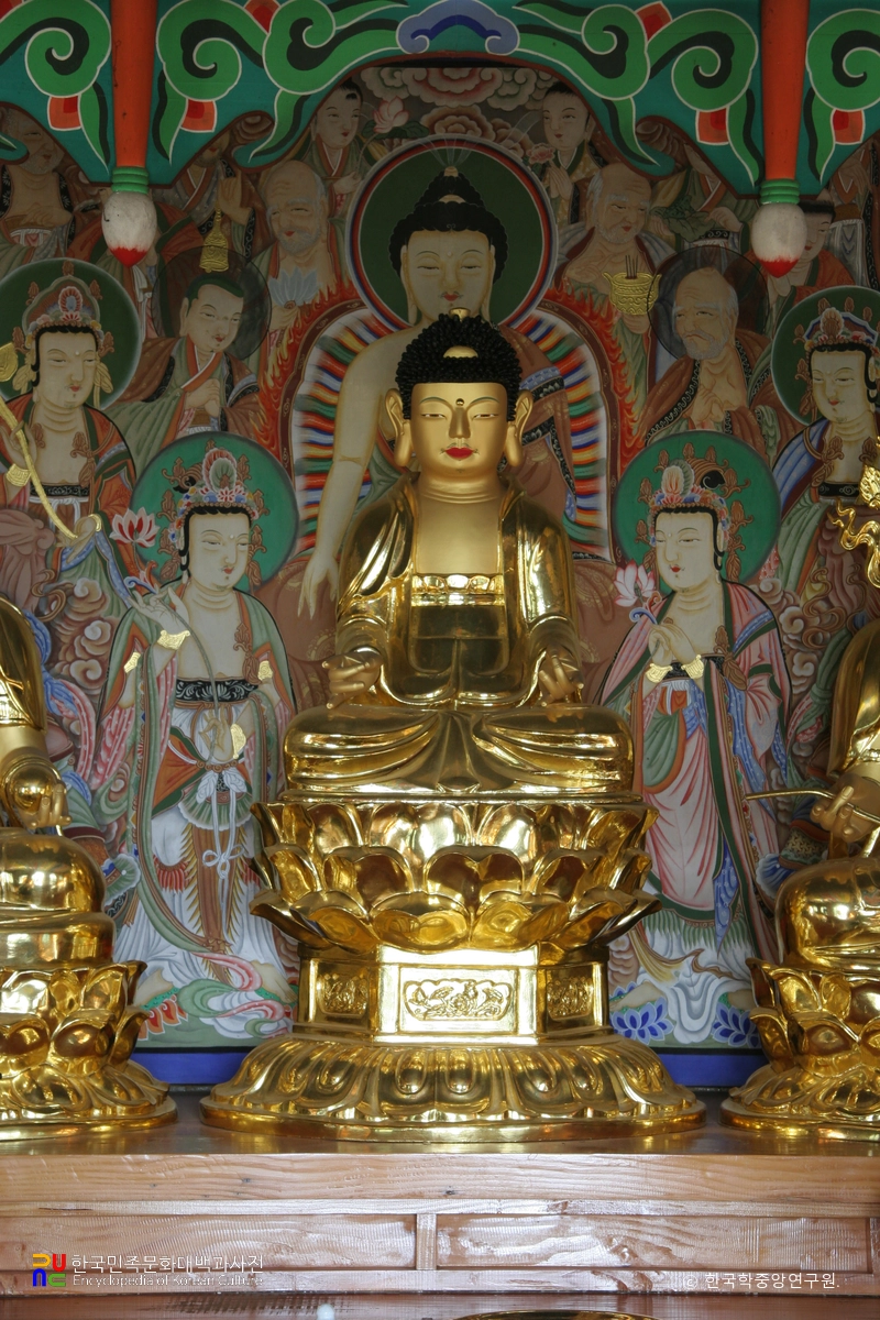 제천 백련사 목조 아미타여래 좌상