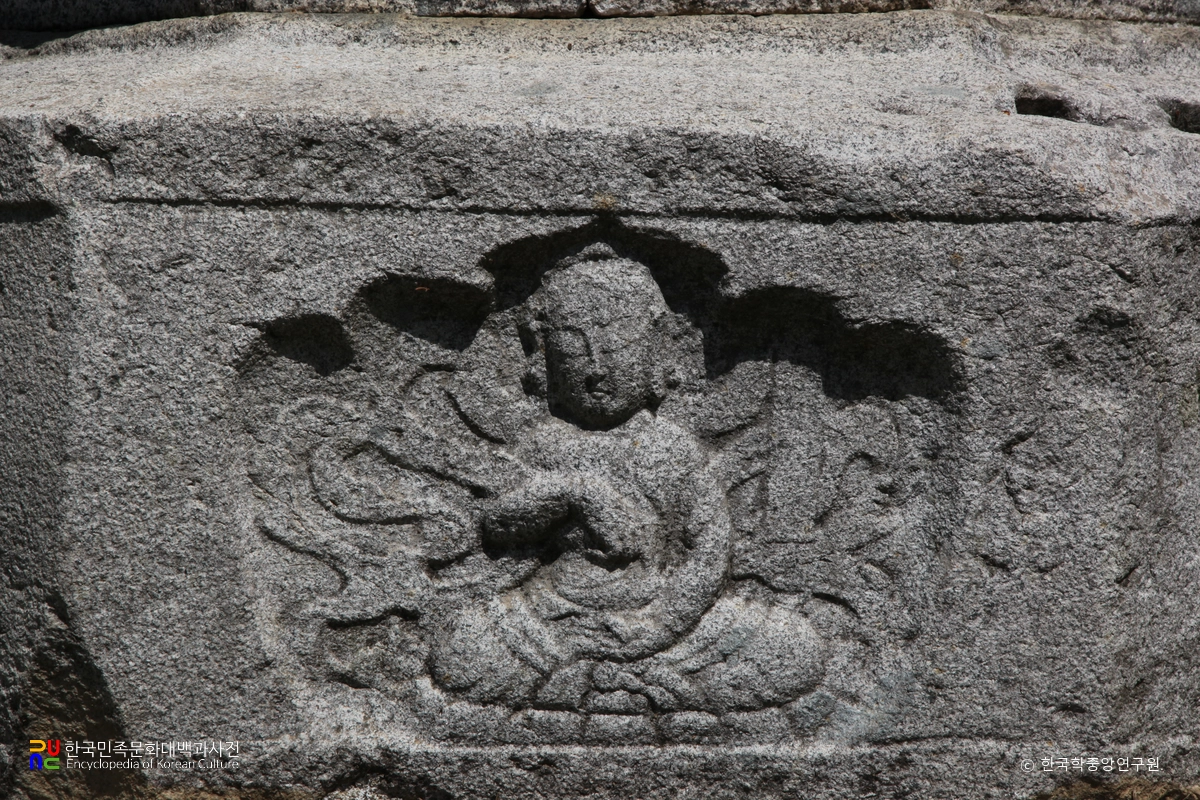 진주 용암사지 승탑 아래받침돌